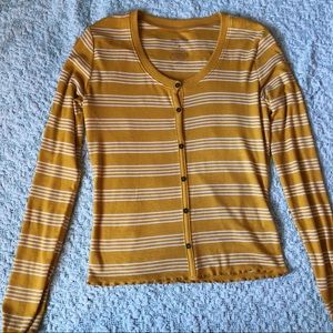 yellow striped top